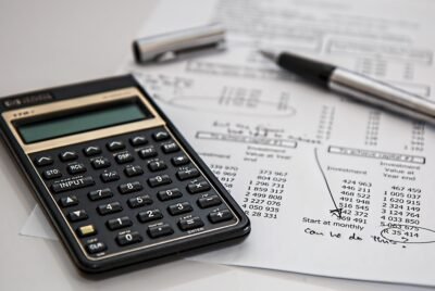 calculator 385506 1280